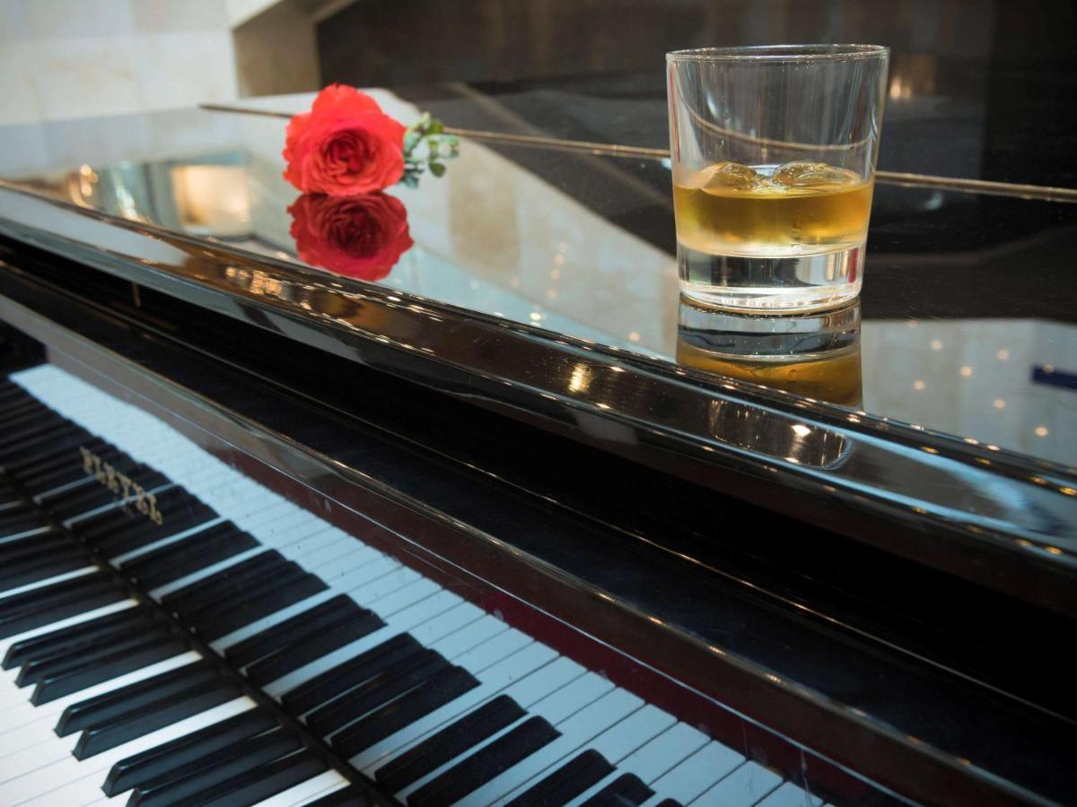 Hotel Mercure Alger Aeroport Dar el Beïda Dış mekan fotoğraf Piano