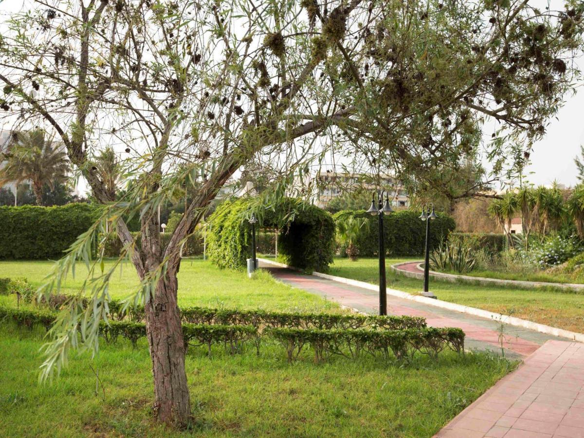 Hotel Mercure Alger Aeroport Dar el Beïda Dış mekan fotoğraf The park