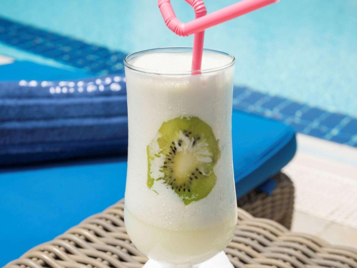 Hotel Mercure Alger Aeroport Dar el Beïda Dış mekan fotoğraf A milkshake