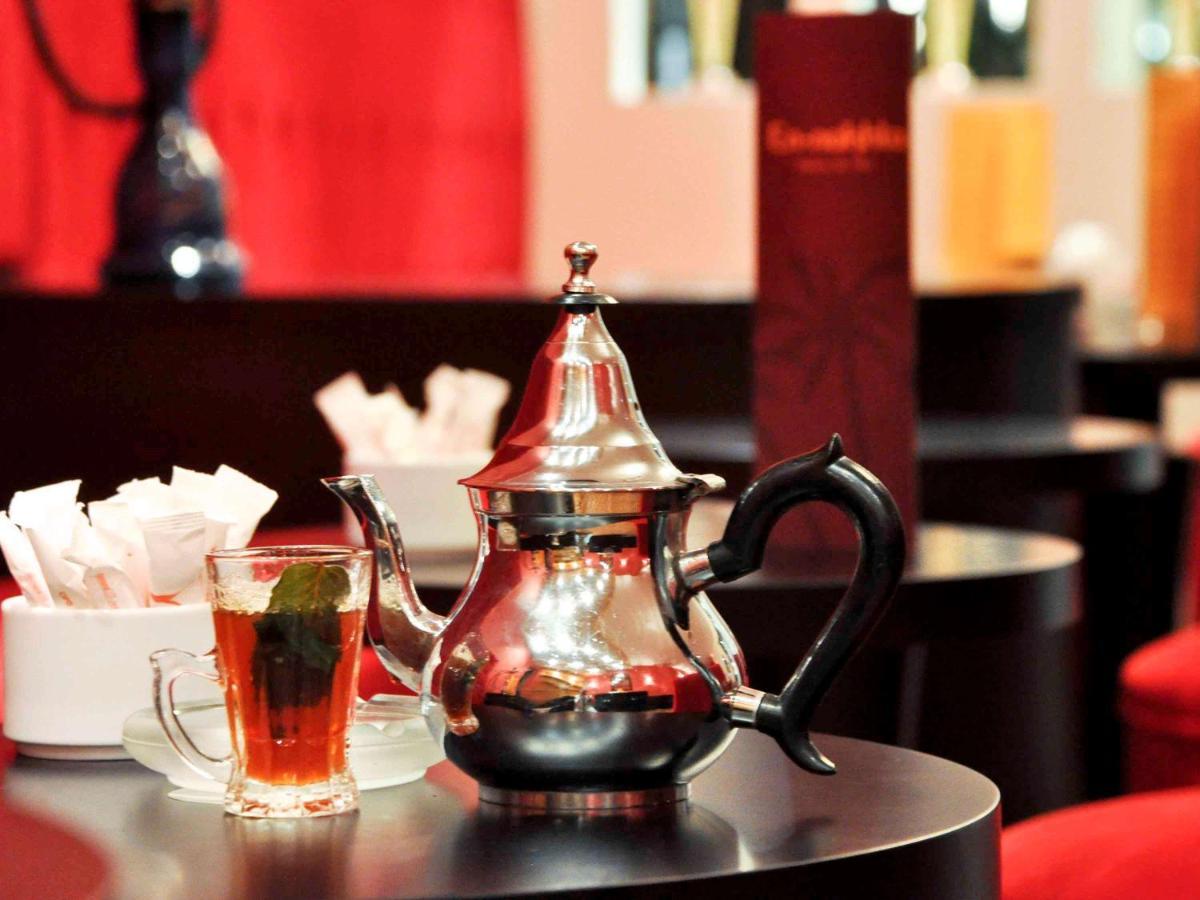 Hotel Mercure Alger Aeroport Dar el Beïda Dış mekan fotoğraf A pot of Moroccan tea